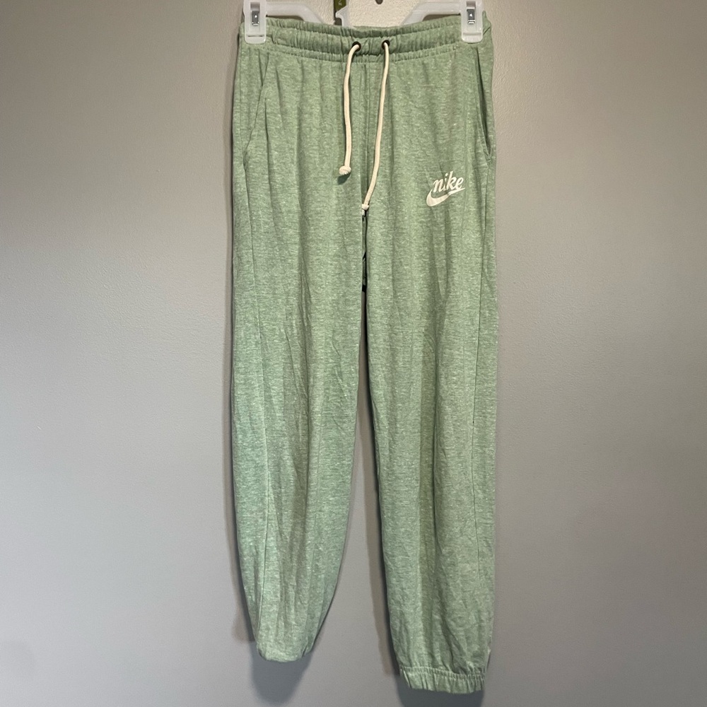 green nike joggers